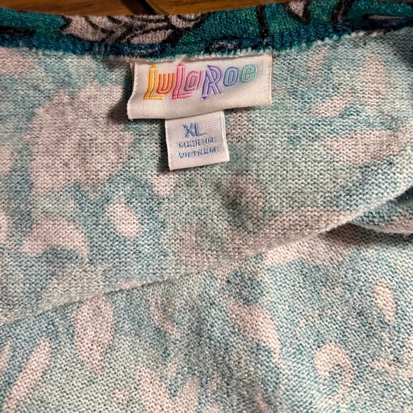 LuLaRoe Duster - Picture 7 of 7